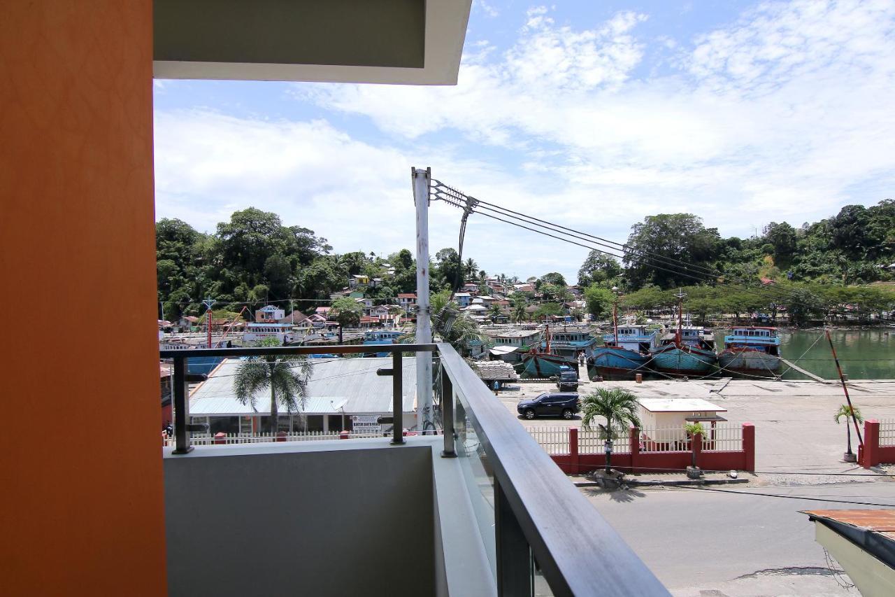 Oyo 592 Budget Hotel By The Harbour Padang  Luaran gambar